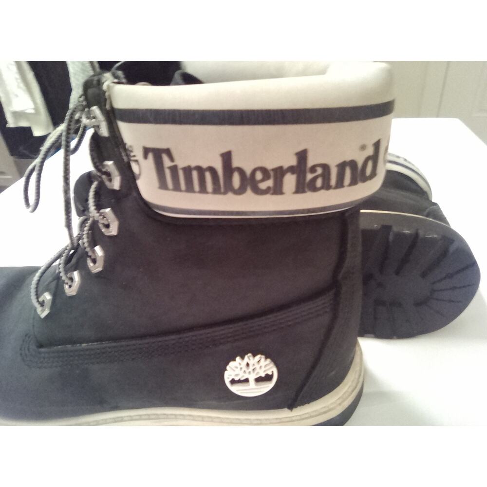 Women's Timberland Black Winter / Work Boots – Classic Padded Collar Style - Picture 5 of 13